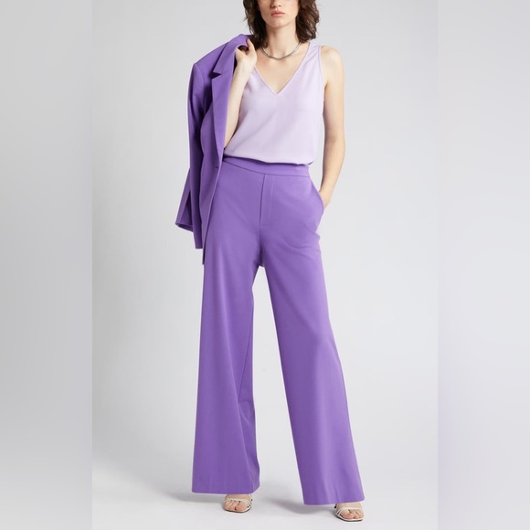 NWT Nordstrom V-Neck Tank - Picture 2 of 10